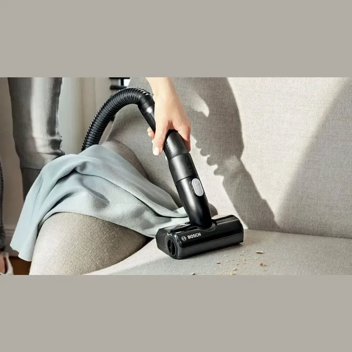 BOSCH Unlimited 7 BKS711XXL Akku-Staubsauger, hohe Saugleistung, lange Laufzeit, LED-Beleuchtung 5