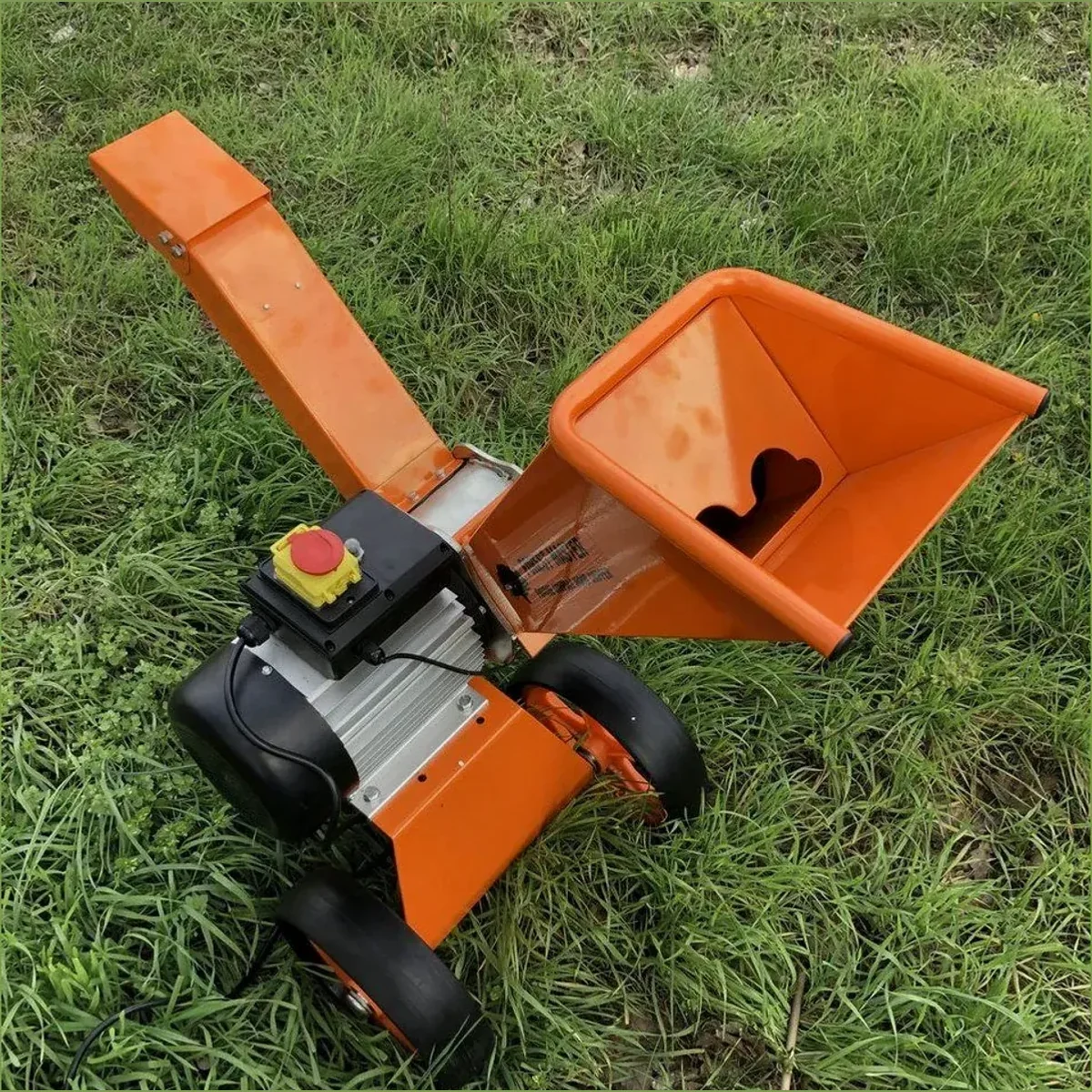 Forest Master FM4DDE Elektro Häcksler, 2800 Watt, max. 5 cm Astdurchmesser, Direktantrieb 3