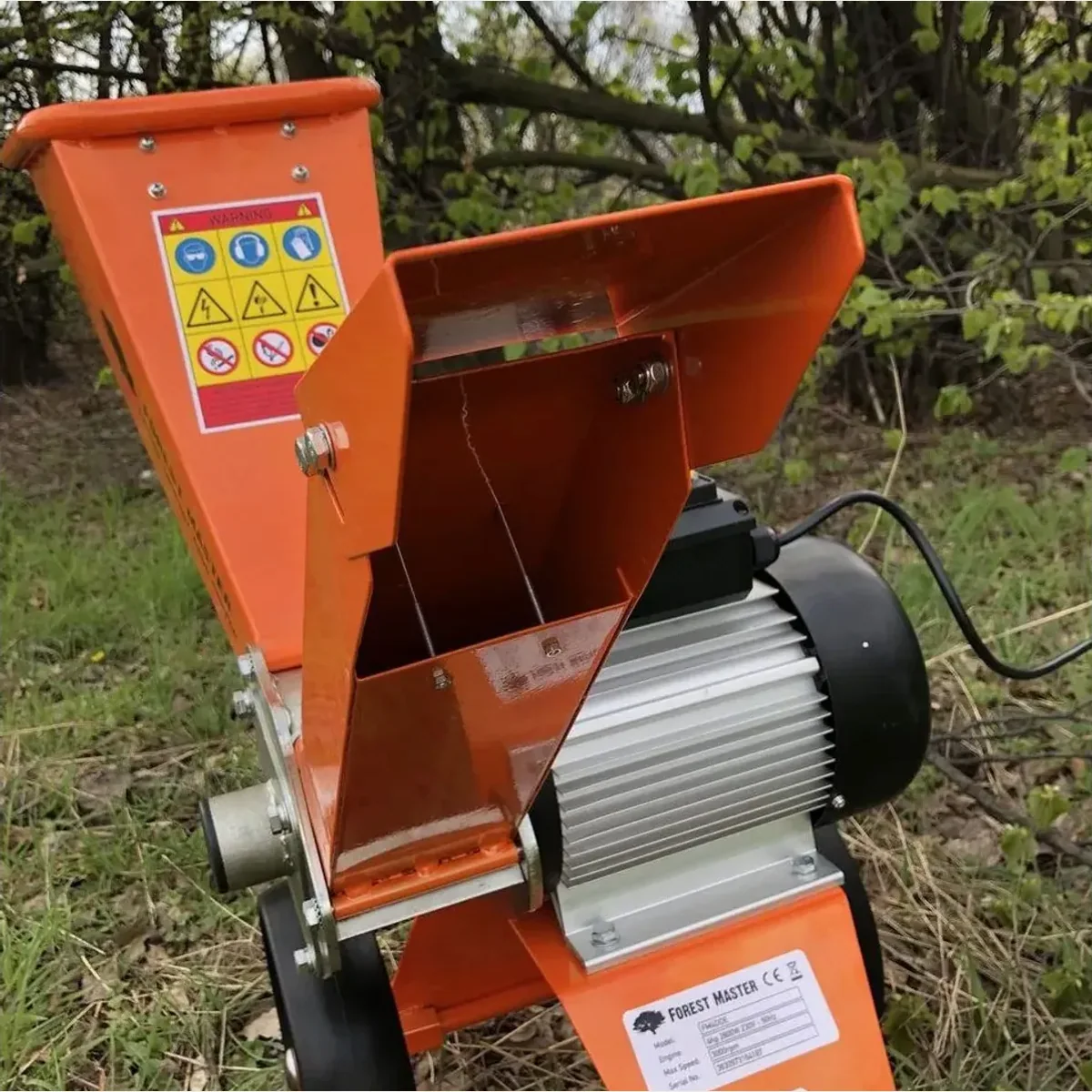 Forest Master FM4DDE Elektro Häcksler, 2800 Watt, max. 5 cm Astdurchmesser, Direktantrieb 4